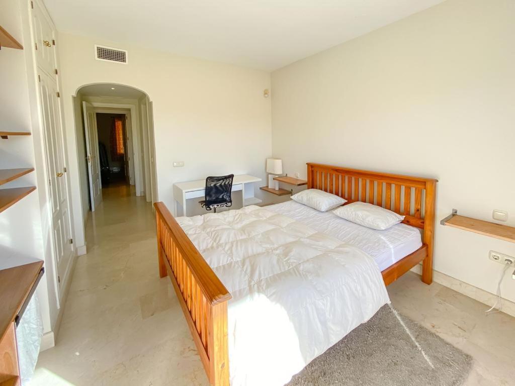 Apartamento En Los Patios De Santa Maria Golf Marbella Eksteriør bilde