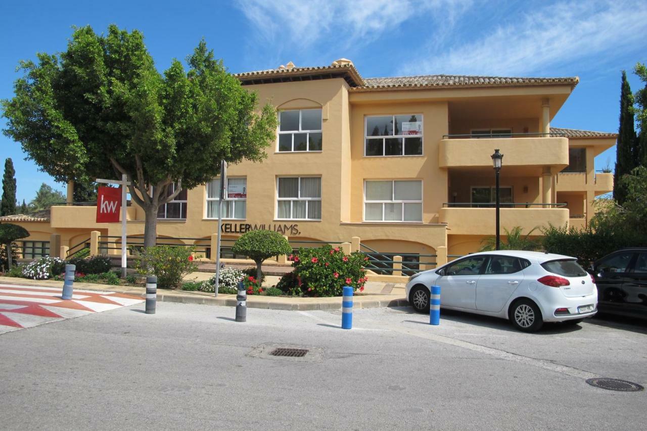 Apartamento En Los Patios De Santa Maria Golf Marbella Eksteriør bilde