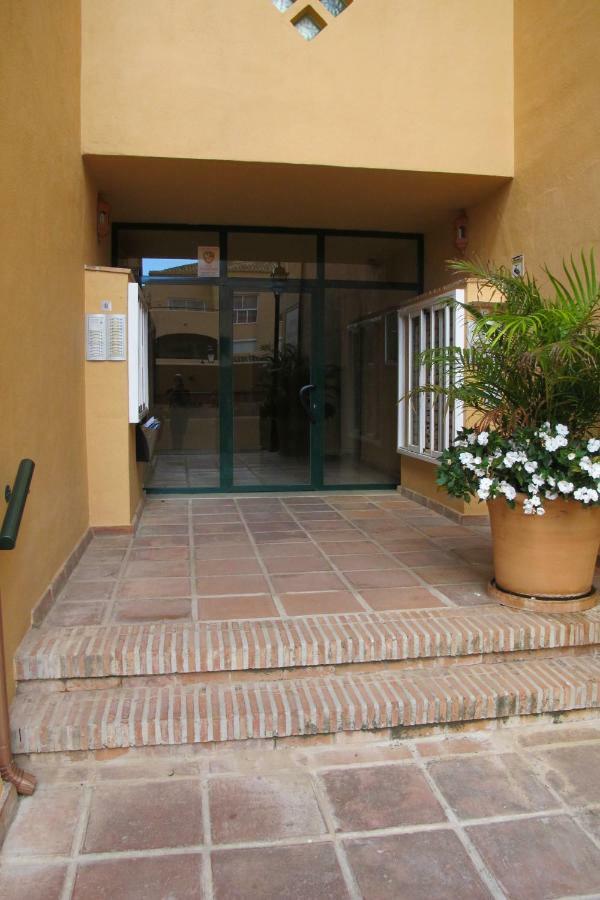 Apartamento En Los Patios De Santa Maria Golf Marbella Eksteriør bilde