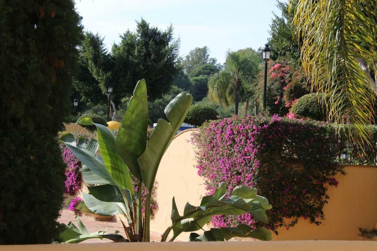 Apartamento En Los Patios De Santa Maria Golf Marbella Eksteriør bilde